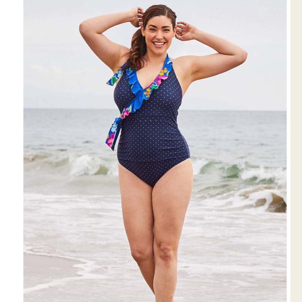 Matilda Jane NWOT Sandcastle Queen Swimsuit